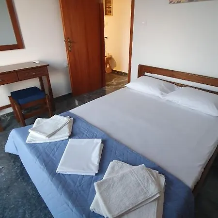 Sea View Apartment *